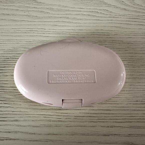 MARY KAY REFILLABLE ORANGE PINK COMPACT WITH MIRROR 3-3/4" NEW IN BOX 5455 - Picture 4 of 5